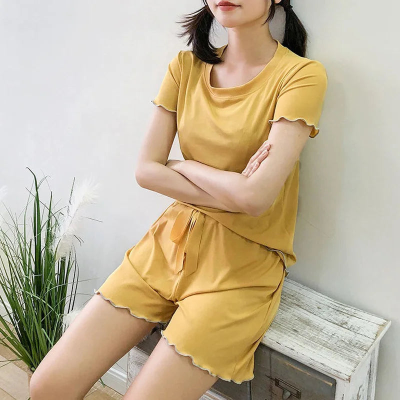 Comfortable Short Sleeve Pajamas for Ladies